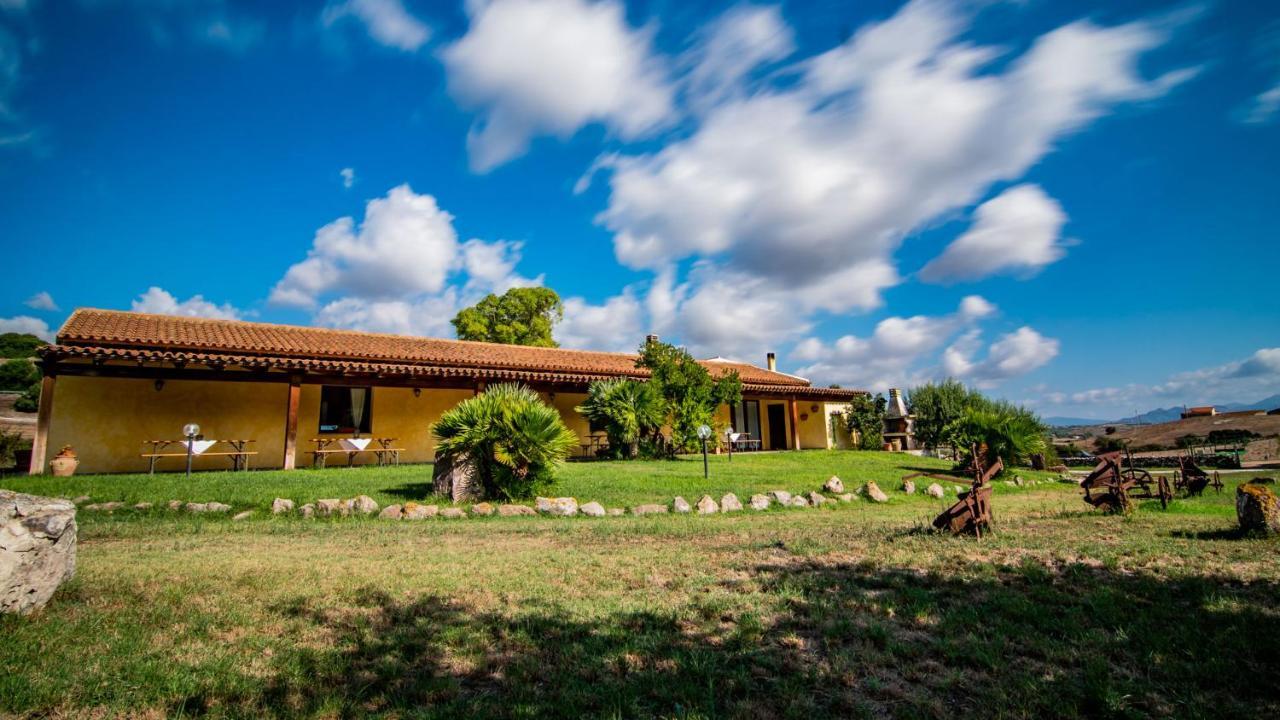 Agriturismo Carrucana Martis Esterno foto